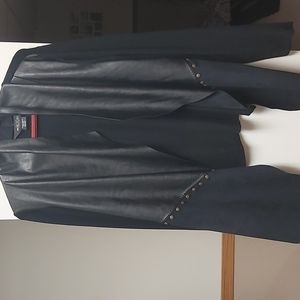 Black blazer plether